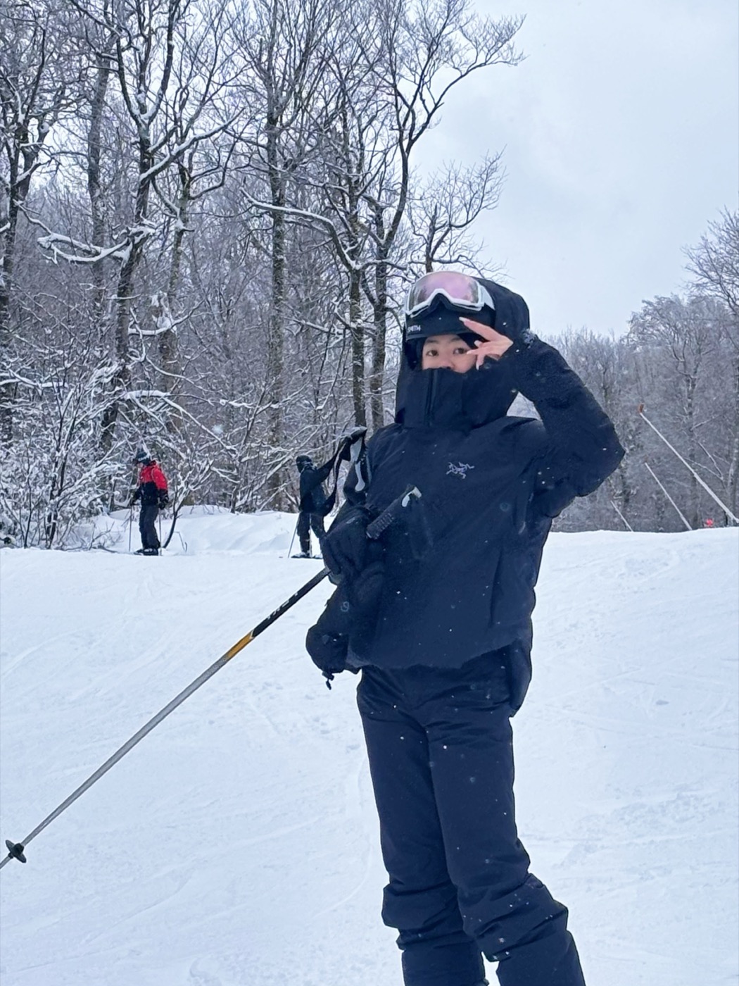Rebecca skiing on a snowy slope